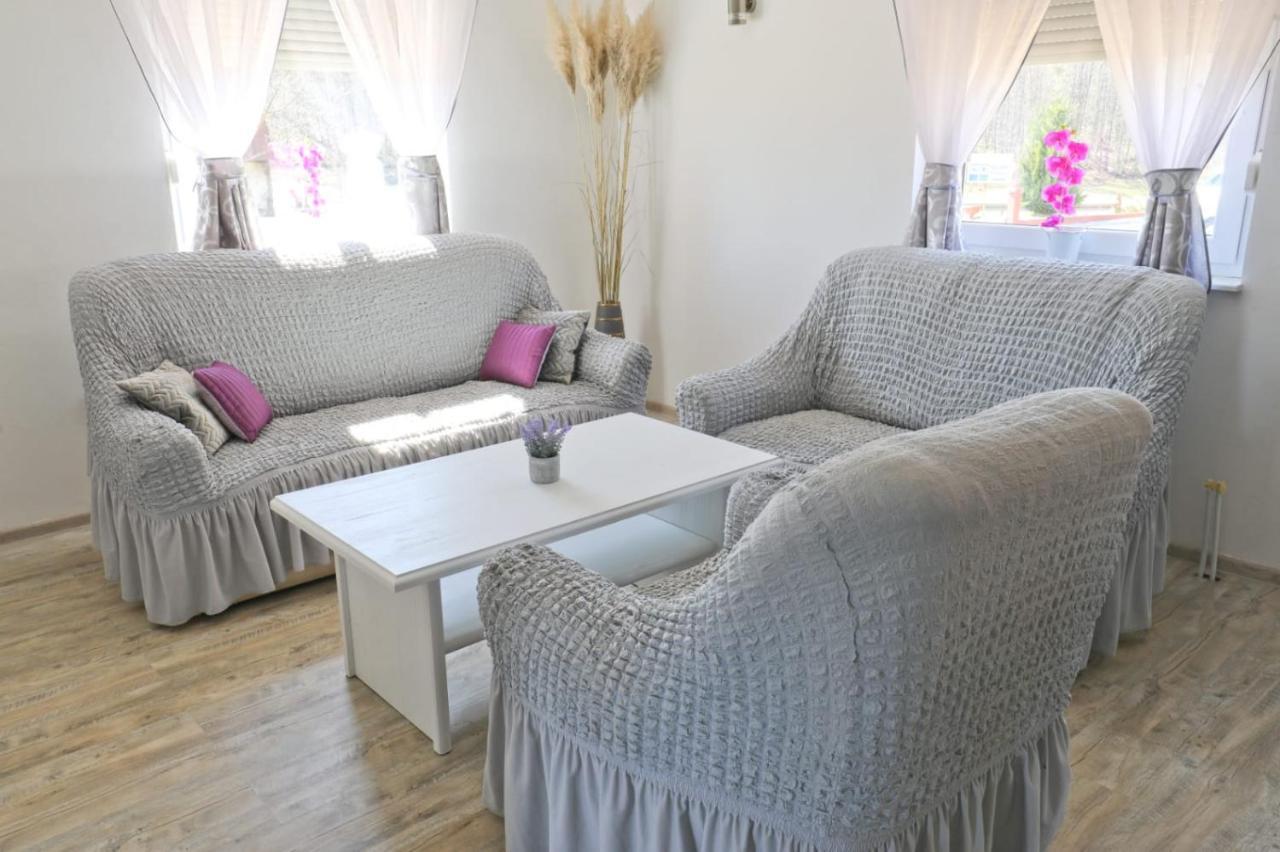 Apartman Teo &Tena Otočac Exteriér fotografie