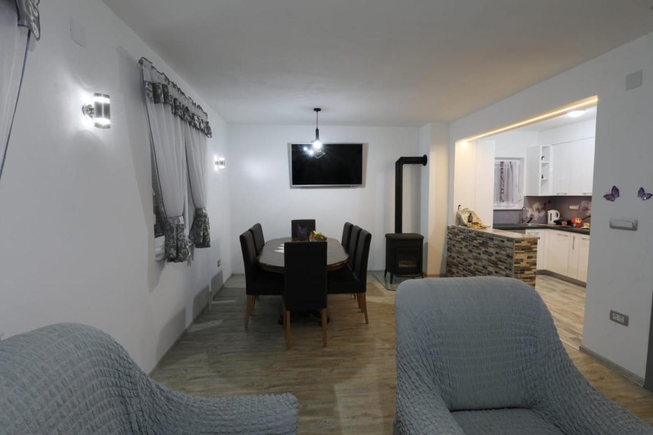 Apartman Teo &Tena Otočac Exteriér fotografie